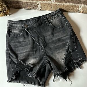 Risen Jean Shorts
